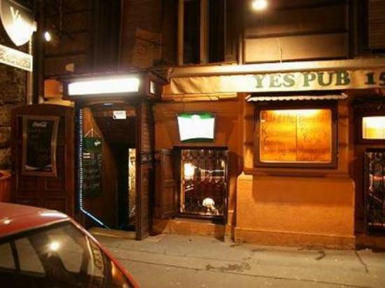 Yes Pub
